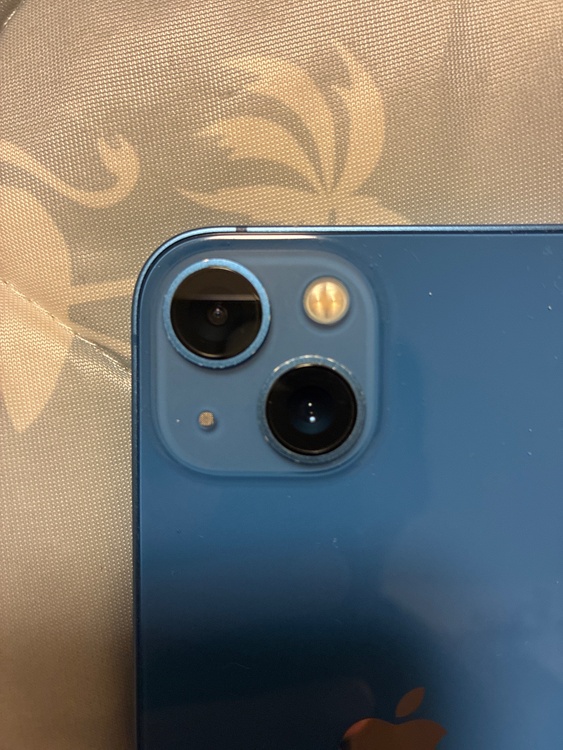 iPhone iPhone 13 128GB SIMフリー（スマホ）の商品画像 - 査定依頼日：2026年9月24日 - 最高査定価格：35,500円