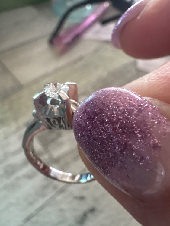 ダイヤが乗ってます（金・貴金属）の商品画像 - 査定依頼日：2025年8月20日 - 最高査定価格：60,000円