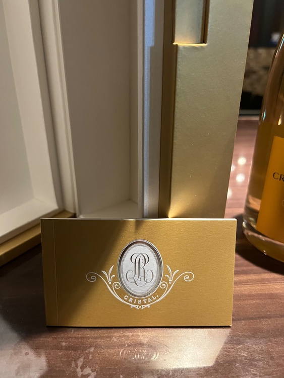 クリスタル2015（お酒）の商品画像 - 査定依頼日：2026年3月31日 - 最高査定価格：30,000円