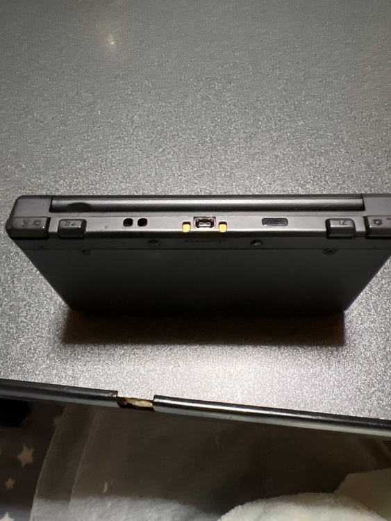 ニンテンドーDS（ゲーム機本体・ゲームソフト）の商品画像 - 査定依頼日：2025年11月23日 - 最高査定価格：5,000円