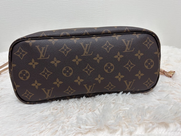 M46979（ブランドバッグ）の商品画像 - 査定依頼日：2026年1月1日 - 最高査定価格：222,000円