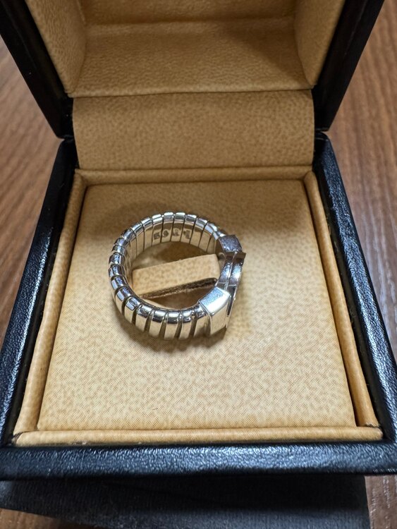 ブルガリブルガリ トゥボガス オニキス リング　ホワイトゴールド（金・貴金属）の商品画像 - 査定依頼日：2024年12月15日 - 最高査定価格：150,000円