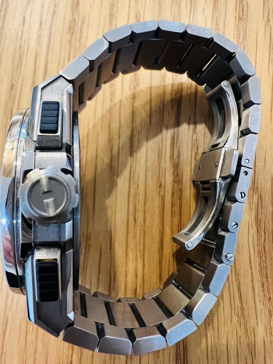 ウブロ ビックバン 451.NX.1140.NX.YOS（高級時計）の商品画像 - 査定依頼日：2026年4月29日 - 最高査定価格：1,300,000円