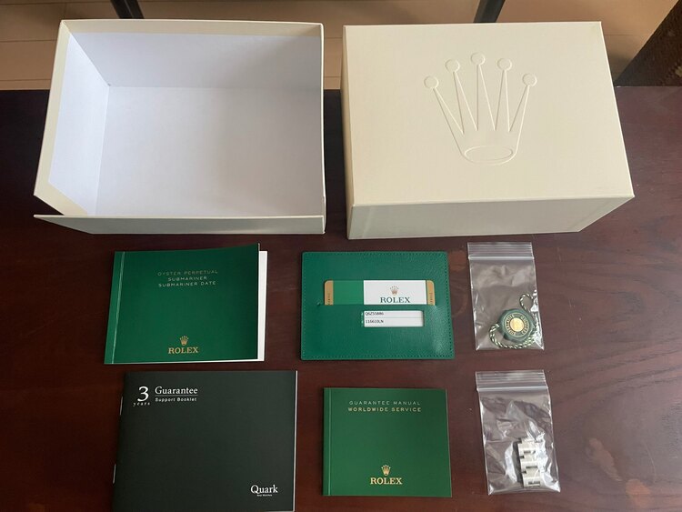 ロレックス サブマリーナー 116610L（高級時計）の商品画像 - 査定依頼日：2025年5月8日 - 最高査定価格：1,650,000円