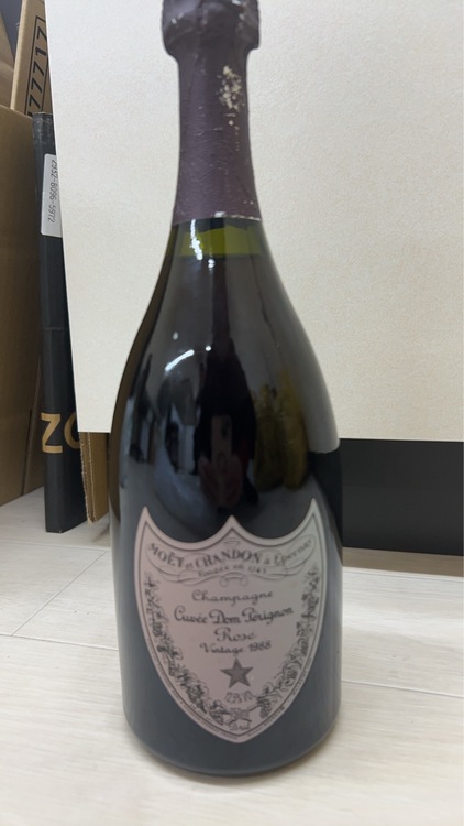 シャンパン ドン・ペリニヨン （お酒）の商品画像 - 査定依頼日：2026年2月5日 - 最高査定価格：35,000円