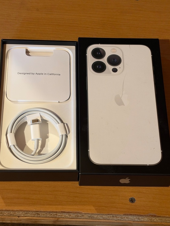 iPhone iPhone 13 Pro 512GB SIMフリー（スマホ）の商品画像 - 査定依頼日：2026年10月11日 - 最高査定価格：58,000円