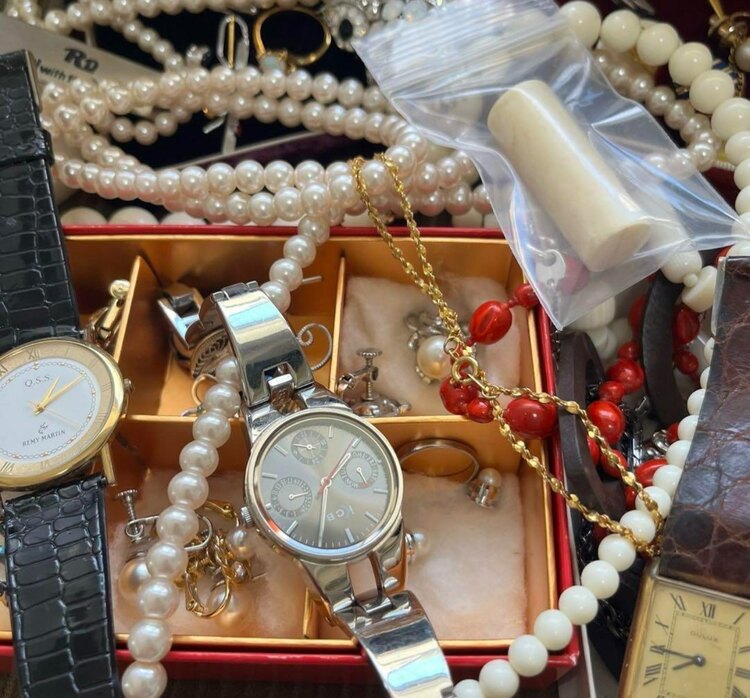 その他 その他 （高級時計）の商品画像 - 査定依頼日：2025年2月24日 - 最高査定価格：100,000円