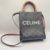 CELINE Mini Vertical Cabas In Triomphe （ブランドバッグ）の商品画像 - 査定依頼日：2025年6月28日 - 最高査定価格：70,000円