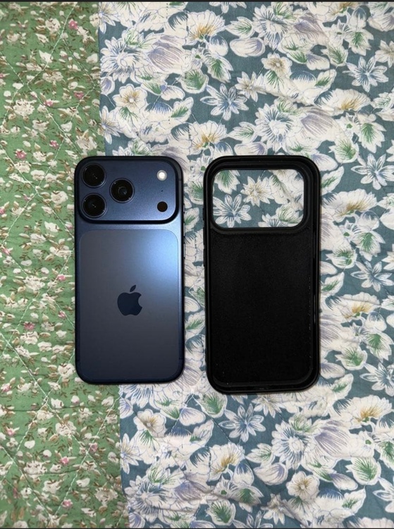 IPhone 17 pro SIMフリー（スマホ）の商品画像 - 査定依頼日：2026年8月10日 - 最高査定価格：150,000円