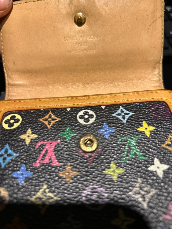 ルイヴィトン　モノグラム　マルチカラー　ノワール　黒　村上隆コラボ（ブランド財布・小物）の商品画像 - 査定依頼日：2026年8月9日 - 最高査定価格：100,000円