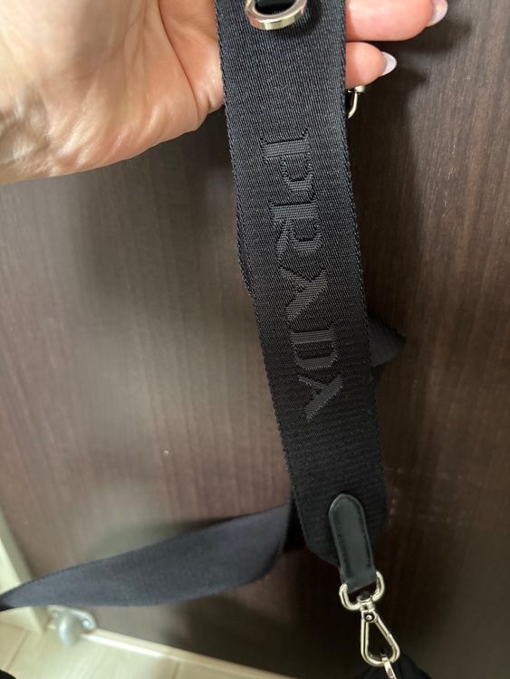 プラダ  （ブランドバッグ）の商品画像 - 査定依頼日：2025年6月4日 - 最高査定価格：200,000円