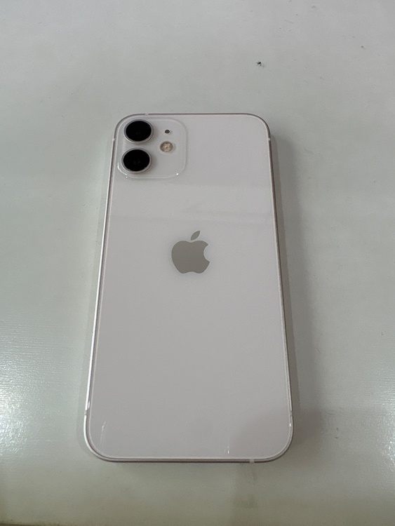 12mini（スマホ）の商品画像 - 査定依頼日：2026年7月23日 - 最高査定価格：14,500円