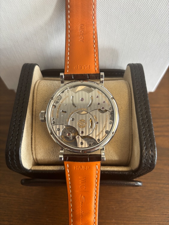 ポートフィノ・ハンドワインド・ムーンフェイズ（高級時計）の商品画像 - 査定依頼日：2025年9月8日 - 最高査定価格：900,000円