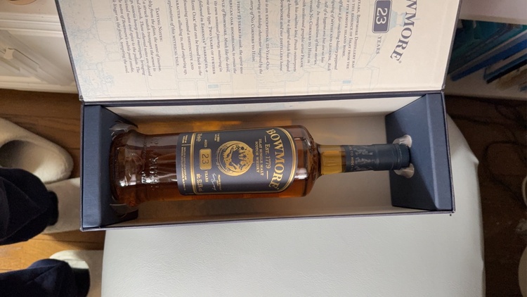 ウイスキー ボウモア （お酒）の商品画像 - 査定依頼日：2026年3月25日 - 最高査定価格：25,000円