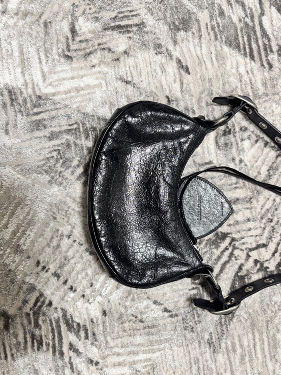 Le cagole xs DIY METAL（ブランドバッグ）の商品画像 - 査定依頼日：2026年3月22日 - 最高査定価格：160,000円