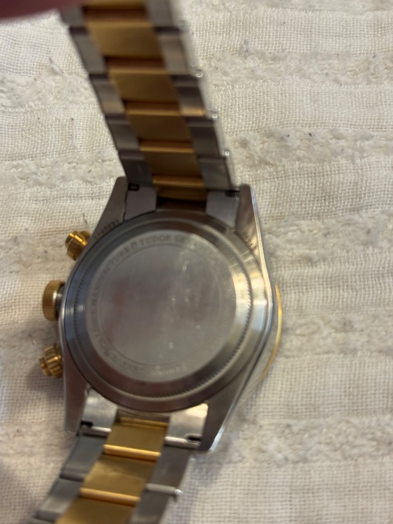 チューダー ブラックベイ 79363N （高級時計）の商品画像 - 査定依頼日：2025年9月28日 - 最高査定価格：560,000円