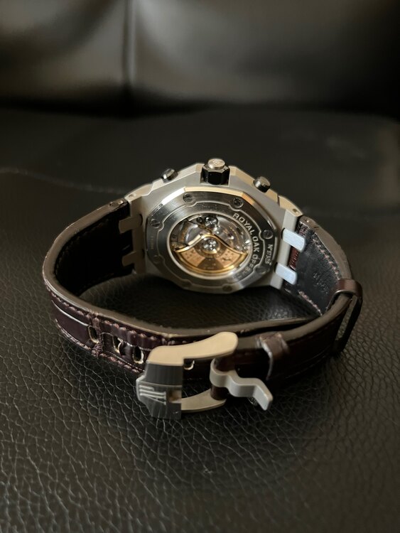 オーデマピゲ ロイヤルオーク 26470s（高級時計）の商品画像 - 査定依頼日：2025年5月6日 - 最高査定価格：2,700,000円