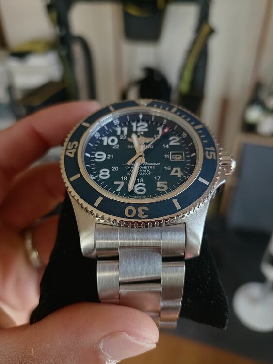 ブライトリング スーパーオーシャン （高級時計）の商品画像 - 査定依頼日：2025年9月23日 - 最高査定価格：270,000円