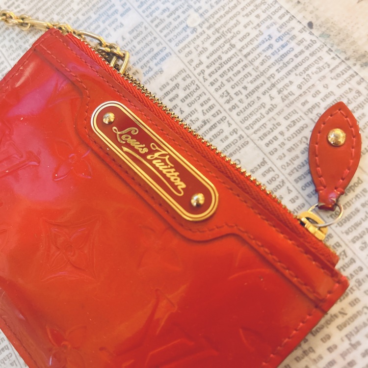 ヴェルニ ポシェットクレNM コイン カードケース（ブランド財布・小物）の商品画像 - 査定依頼日：2026年1月18日 - 最高査定価格：12,000円