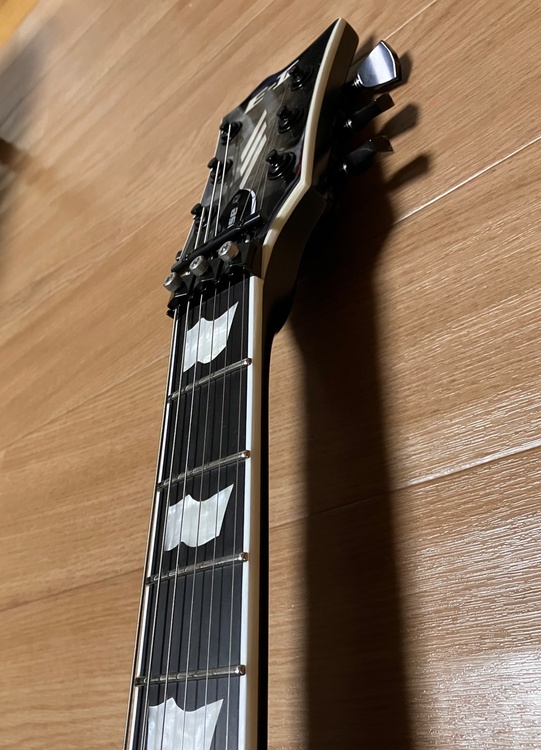 E-II EC QM FR / Charcoal Burst（ピアノ・楽器・PA機材）の商品画像 - 査定依頼日：2026年4月12日 - 最高査定価格：130,000円