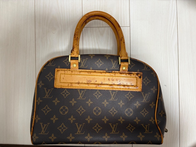 ルイヴィトン モノグラム （ブランドバッグ）の商品画像 - 査定依頼日：2025年12月10日 - 最高査定価格：16,000円