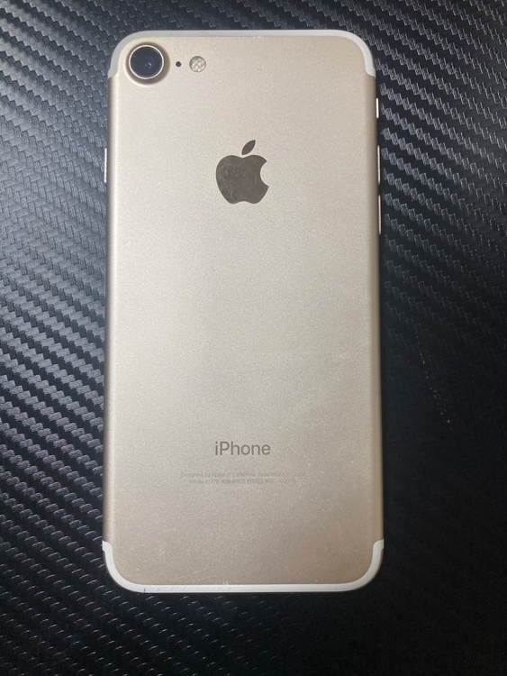 iPhone7 32GB docomo（スマホ）の商品画像 - 査定依頼日：2026年5月3日 - 最高査定価格：1,500円