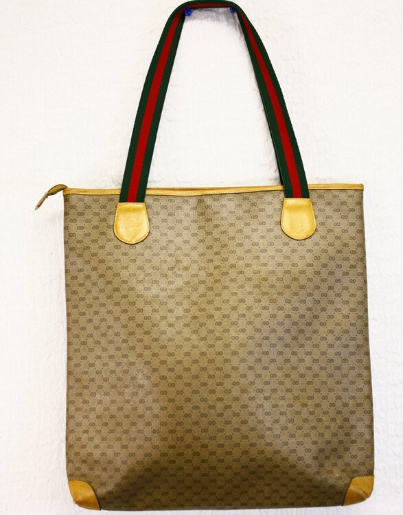 GUCCI マイクロGG トートバッグ PVCレザー シェリーライン 002 983 0163（ブランドバッグ）の商品画像 - 査定依頼日：2026年10月8日 - 最高査定価格：6,000円