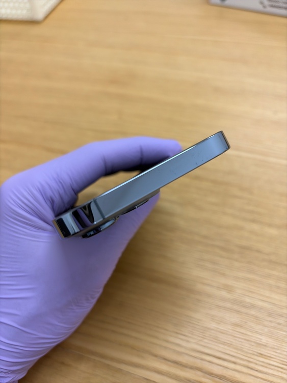 MLUU3J/A（スマホ）の商品画像 - 査定依頼日：2026年4月16日 - 最高査定価格：43,000円