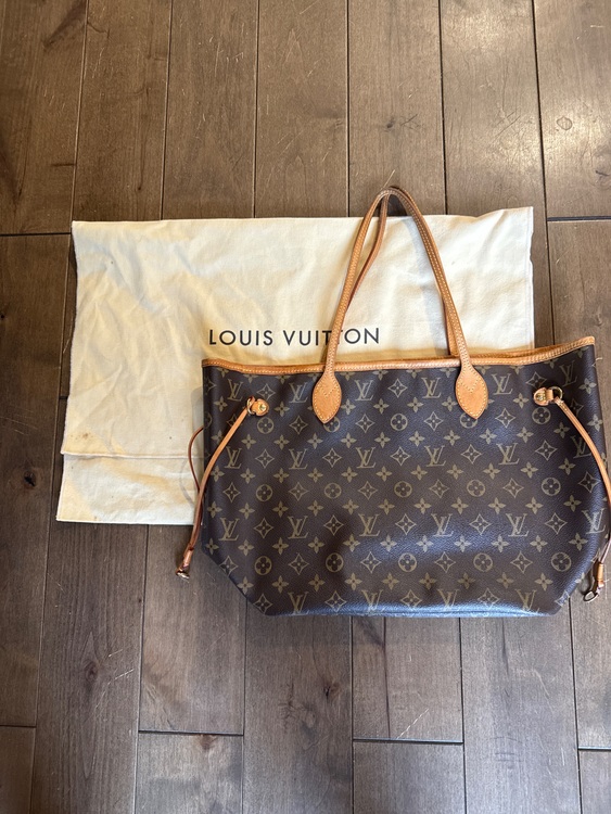 ルイヴィトン ネヴァーフル （ブランドバッグ）の商品画像 - 査定依頼日：2025年10月11日 - 最高査定価格：100,000円