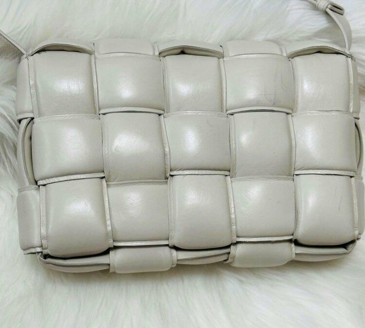 ボッテガ・ヴェネタ  （ブランドバッグ）の商品画像 - 査定依頼日：2025年12月23日 - 最高査定価格：130,000円