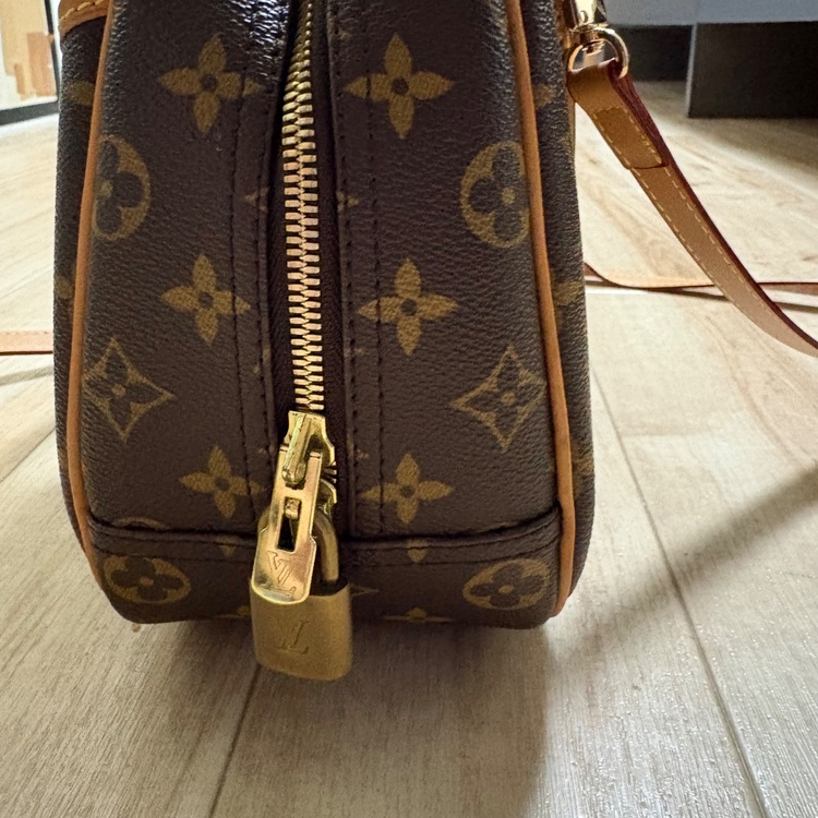 ルイヴィトン　ドゥルービル（ブランドバッグ）の商品画像 - 査定依頼日：2025年12月12日 - 最高査定価格：50,000円