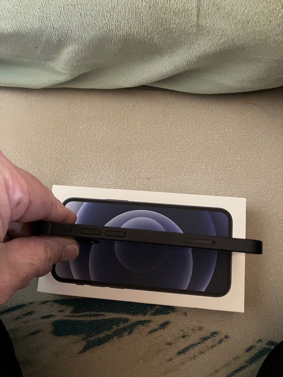 iPhone12mini（スマホ）の商品画像 - 査定依頼日：2025年11月21日 - 最高査定価格：15,000円