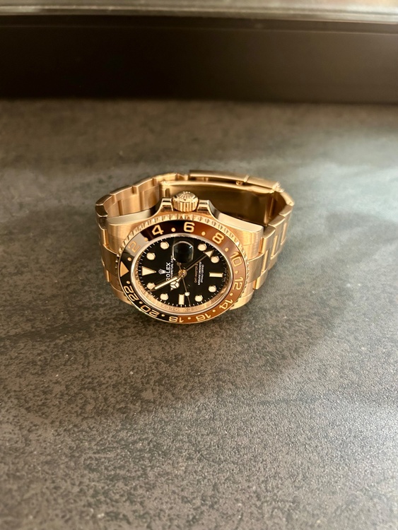 ロレックス GMTマスター 126815CHN（高級時計）の商品画像 - 査定依頼日：2026年2月13日 - 最高査定価格：6,550,000円