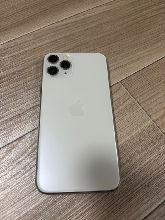 iPhone iPhone11 Pro 256GB docomo（スマホ）の商品画像 - 査定依頼日：2026年9月17日 - 最高査定価格：17,500円