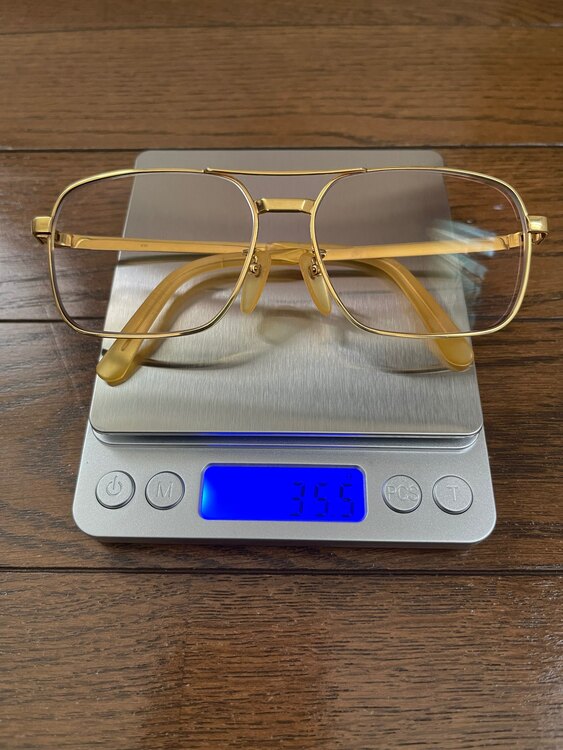 K18 フレーム眼鏡（金・貴金属）の商品画像 - 査定依頼日：2025年5月27日 - 最高査定価格：350,000円