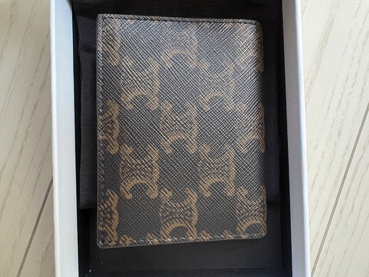 セリーヌ  （ブランドバッグ）の商品画像 - 査定依頼日：2025年12月15日 - 最高査定価格：40,000円