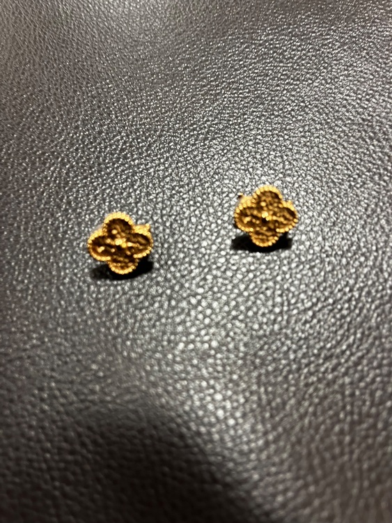 ヴァンクリーフ＆アーペル Van Cleef & Arpels  イヤリング（金・貴金属）の商品画像 - 査定依頼日：2025年7月3日 - 最高査定価格：450,000円