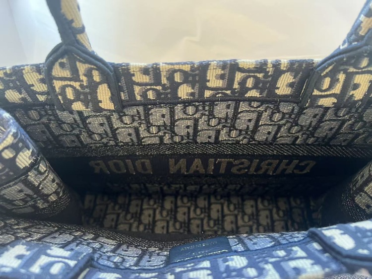 不明（ブランドバッグ）の商品画像 - 査定依頼日：2026年1月26日 - 最高査定価格：180,000円