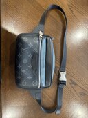 ルイヴィトン タイガ （ブランドバッグ）の商品画像 - 査定依頼日：2025年6月2日 - 最高査定価格：150,000円