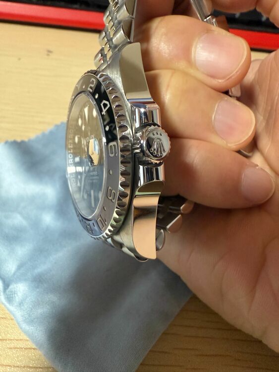 ロレックス GMTマスター （高級時計）の商品画像 - 査定依頼日：2025年6月24日 - 最高査定価格：2,510,000円
