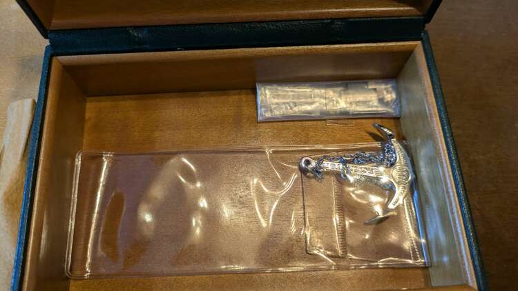 ロレックス サブマリーナー 14060（高級時計）の商品画像 - 査定依頼日：2025年1月14日 - 最高査定価格：1,200,000円