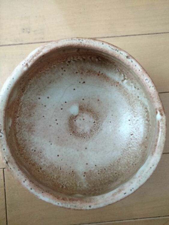 抹茶茶碗（美術品・骨董品）の商品画像 - 査定依頼日：2025年9月1日 - 最高査定価格：8,000円