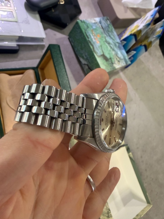 ロレックスデイトジャスト（高級時計）の商品画像 - 査定依頼日：2026年2月19日 - 最高査定価格：860,000円