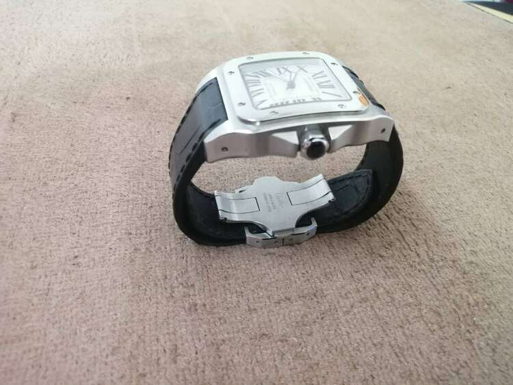 カルティエ サントス w20073x8　ML（高級時計）の商品画像 - 査定依頼日：2025年4月1日 - 最高査定価格：570,000円