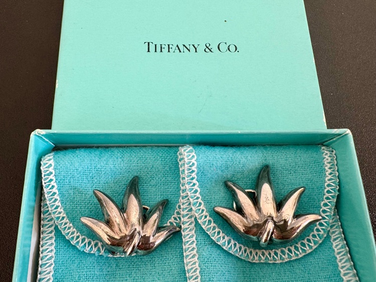 ティファニー イヤリング ロータスリーフ（金・貴金属）の商品画像 - 査定依頼日：2025年9月27日 - 最高査定価格：6,000円