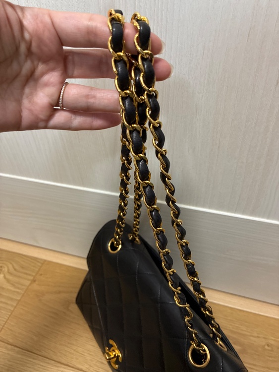ヴィンテージ　シャネル　マトラッセ（ブランドバッグ）の商品画像 - 査定依頼日：2026年10月6日 - 最高査定価格：100,000円