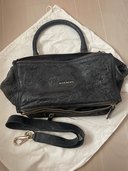 ジバンシィー　バッグ（ブランドバッグ）の商品画像 - 査定依頼日：2023年10月2日 - 最高査定価格：33,000円