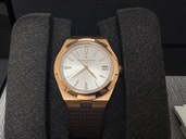 ヴァシュロン コンスタンタン オーヴァーシーズ （高級時計）の商品画像 - 査定依頼日：2025年6月21日 - 最高査定価格：4,000,000円