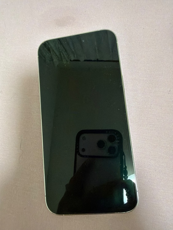 iPhone（スマホ）の商品画像 - 査定依頼日：2025年9月25日 - 最高査定価格：96,000円