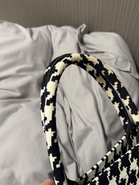 ディオール  （ブランドバッグ）の商品画像 - 査定依頼日：2026年3月14日 - 最高査定価格：150,000円